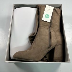 A New Day Tonya Over The Knee Taupe Microsuede Thigh High Boots Size 8.5  Womens